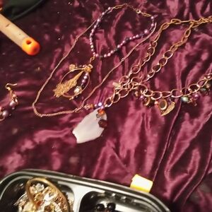 Elegant Purple and Gold Necklace